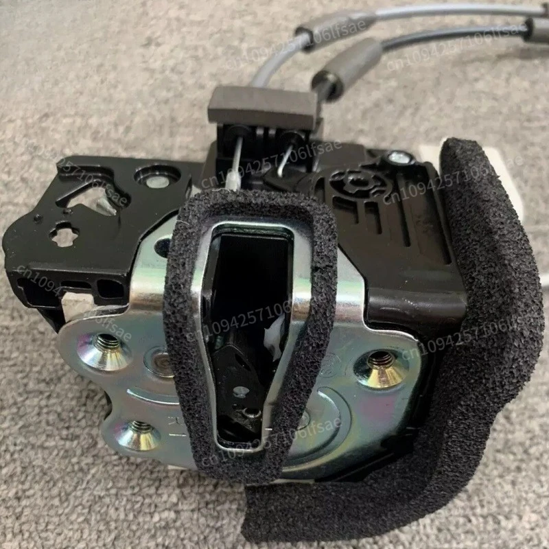 81310-1Y030 813201Y030 ล็อคประตูหน้า หลัง ซ้าย ขวา สำหรับ Kia Morning Picanto 2012-2016 ชุดตัวกระตุ้นล็อคประตูใหม่ 814101Y020 814201Y020