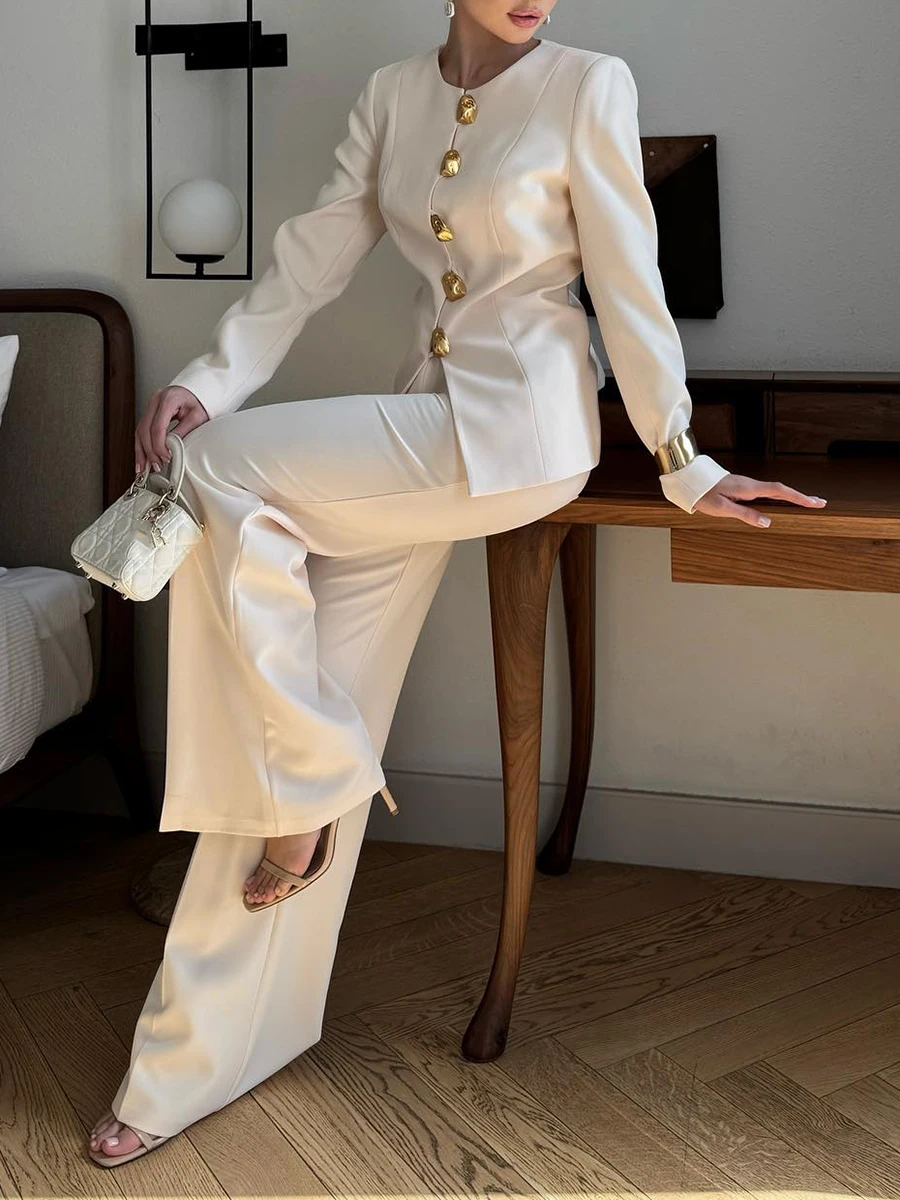 TWOTWINSTYLE Afslanken Tweedelige Sets voor Vrouwen Ronde Hals Lange Mouwen Gesplitste Metalen Knoppen Top Volledige Lengte Broek Set Vrouwelijke Nieuwe