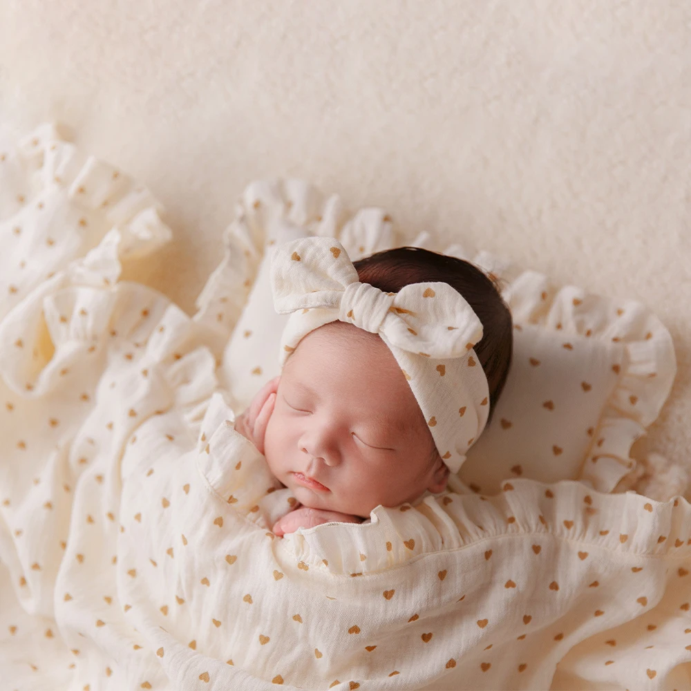 0-1 Month Baby Photography Props Heart Print Pillow Wrap Headdress Beige Wool Blanket With Pocket Background Studio Photo Props