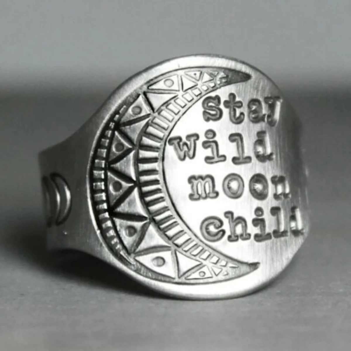 Hot Sale Disc Carved Engraving English Letter Ring Moon Pattern Men's Women's Ring $1 Free Postage Wholesale Global Lowest Price