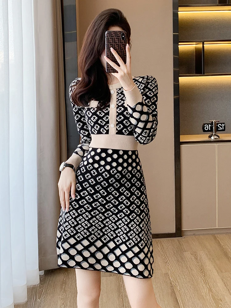 

Vintage Fashion O-Neck Long Sleeved Knitted Dress Women's Autumn/Winter Temperament Jacquare A-Line Slim Fit Short Dress