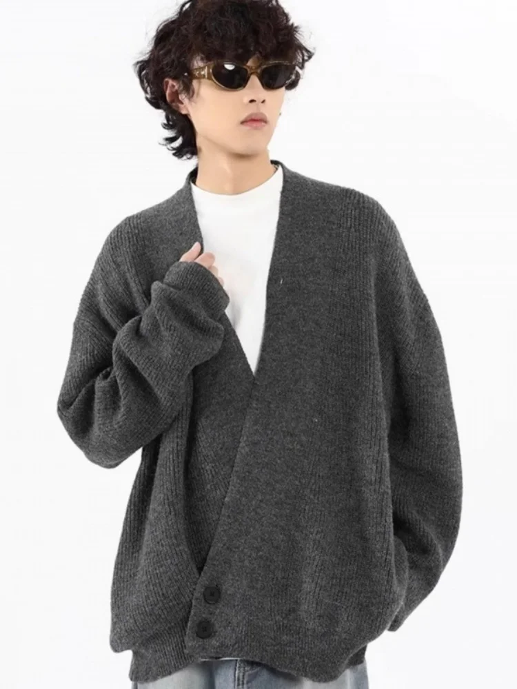 Unisex-Strickjacke 2025, Herbst, neue Cleanfit-Herren-Strickjacke mit V-Ausschnitt, Kimono, inspirierte Lazy-Strick-Oberbekleidung mit Premium-Atmosphäre