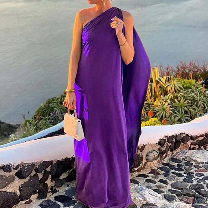 Abito lungo irregolare con colletto obliquo Sexy da donna primavera Solid Backless Hem Boho Maxi Dress Summer abito da spiaggia senza maniche monospalla