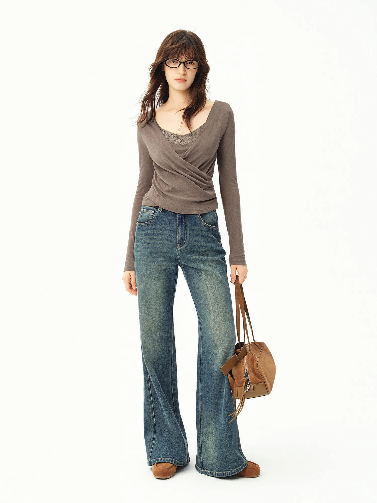 ZIQIAO Lässiges Spitzen-Splicing-Woll-T-Shirt mit Kreuz-V-Ausschnitt und Langen Ärmeln für Damen, Herbst 2026, Neuer Stil, Sexy, Schlank, Einfarbig – Detail 23