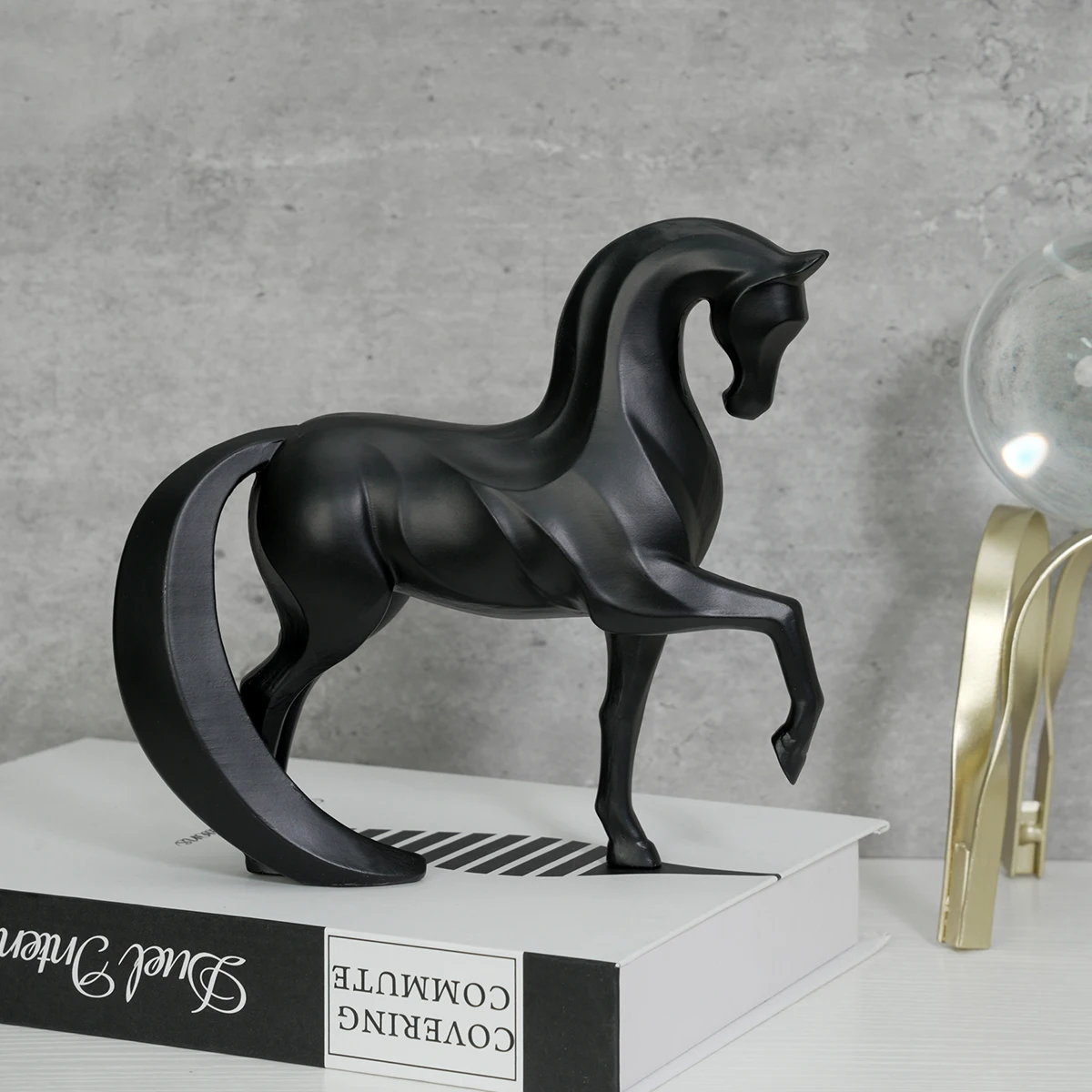 Abstract Geometric Horse Figurine, Modern Resin Horse Statue, Minimalist Tabletop Ornament for Home Office Desk Decor, Black Whi
