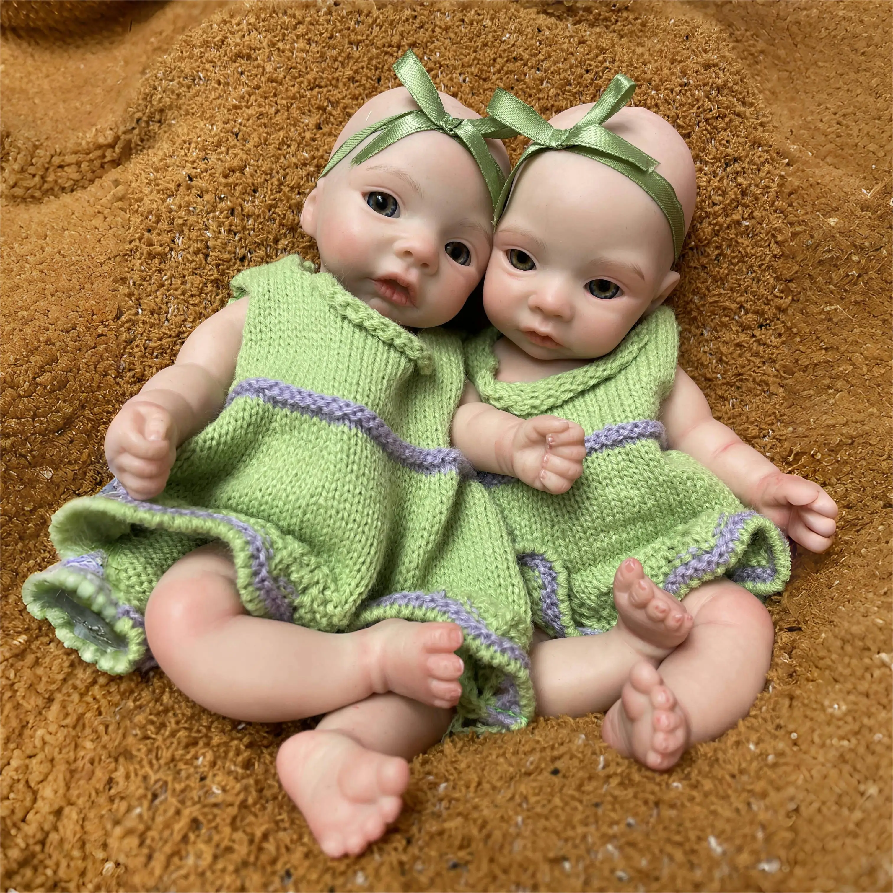 25CM Angel Girl Silicone Bebe Reborn Doll Handmade Painted Full Body Soft Silicone Newborn Baby Doll With Adorable Dress For Kid