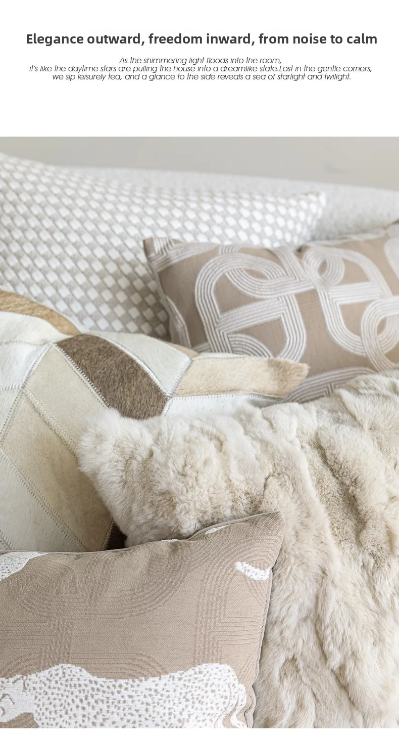 Design Luxury Cushion Cover 45x45cm Milk Tea Colored Horseshoe Buckle Square Pillow Case For Home Hotel Bed Living Room Sofa