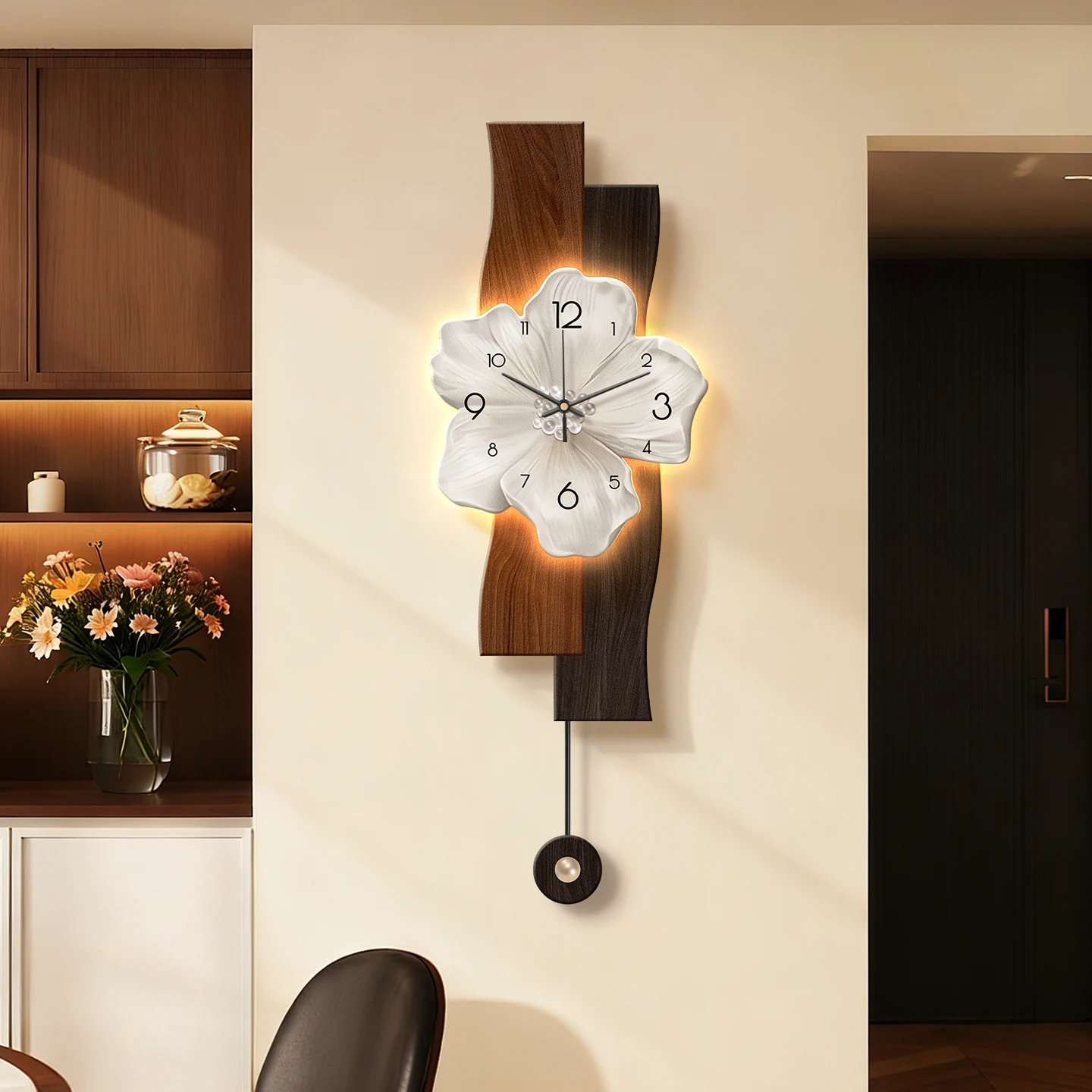 2025 New Retro Wall Clock for Living Room and Dining Room with Medieval Style Floral Design, High-End Electronic Calendar Clock