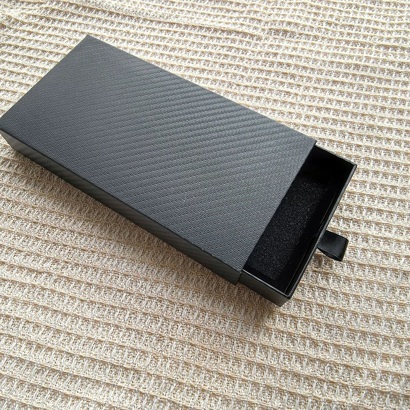 Boîte cadeau tissée en fibre de carbone noire 2/5/10 pièces pour étui de téléphone numérique 3C, carton gris épais avec insert en EVA, emballage personnalisé