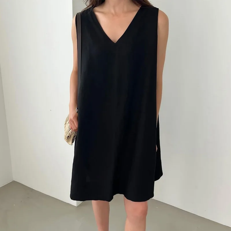 Französischer Stil, lockeres Kleid mit V-Ausschnitt, 2025, Damen-Sommermode, ärmellose Spitzen-Trägerkleider, neue einfache, lässige, solide Kleider