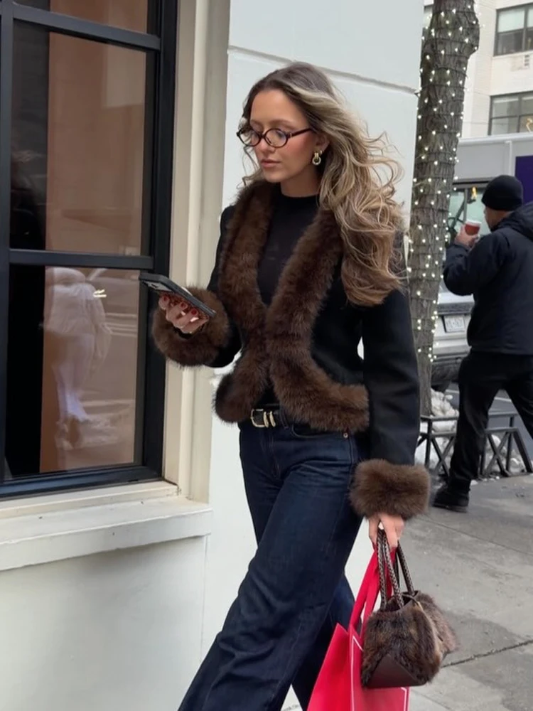 Women's Fashion Black Solid Color Fur Collar Fur Cuffs Short Jacket Trendy Slim Fit Jackets 2026 Autumn Winter Street Outwear