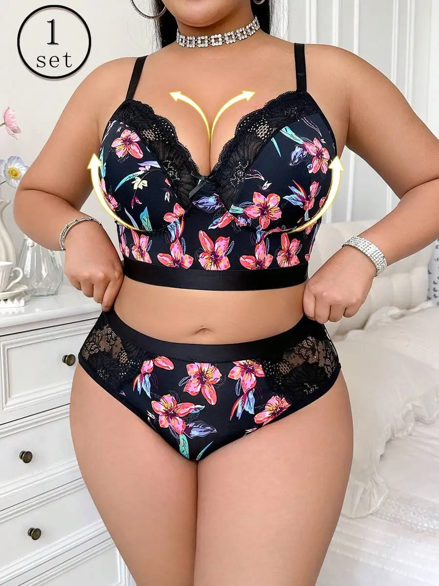 Plus Size Floral Pr…