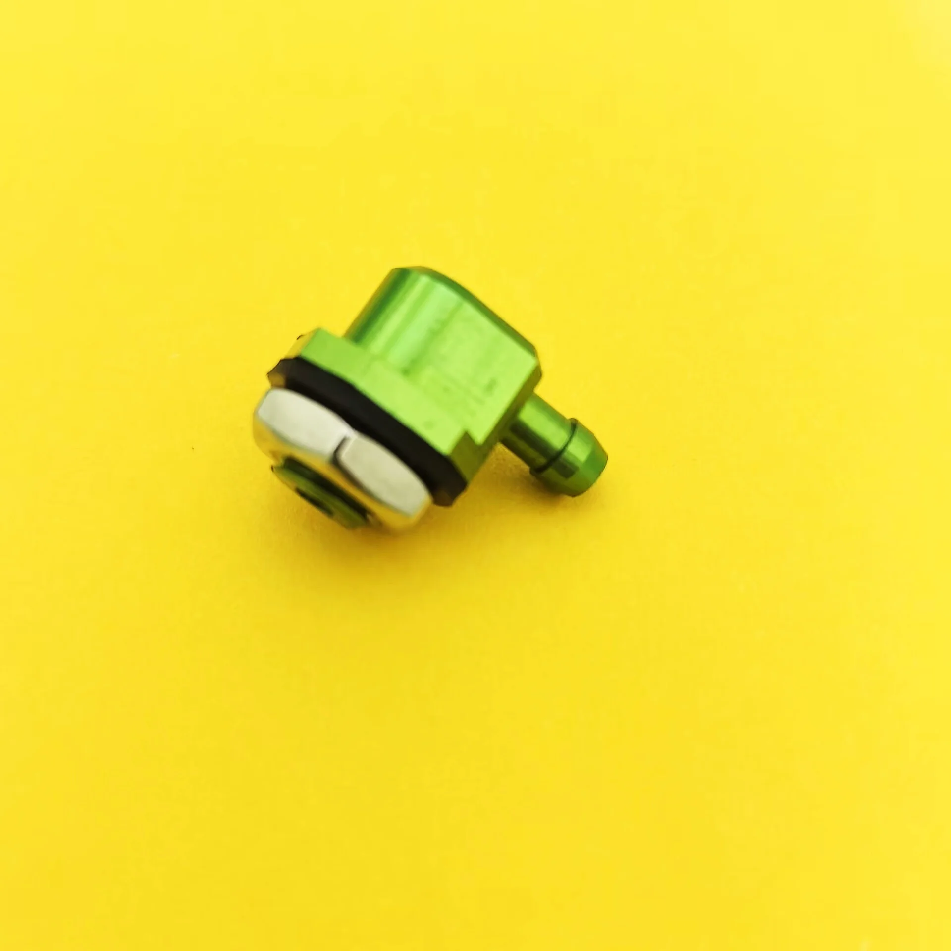Fuel tank fitting part L type connector aluminum integrally formed  Outlet and Inlet Oil  for 6x4  5x3  rc airplane accessories