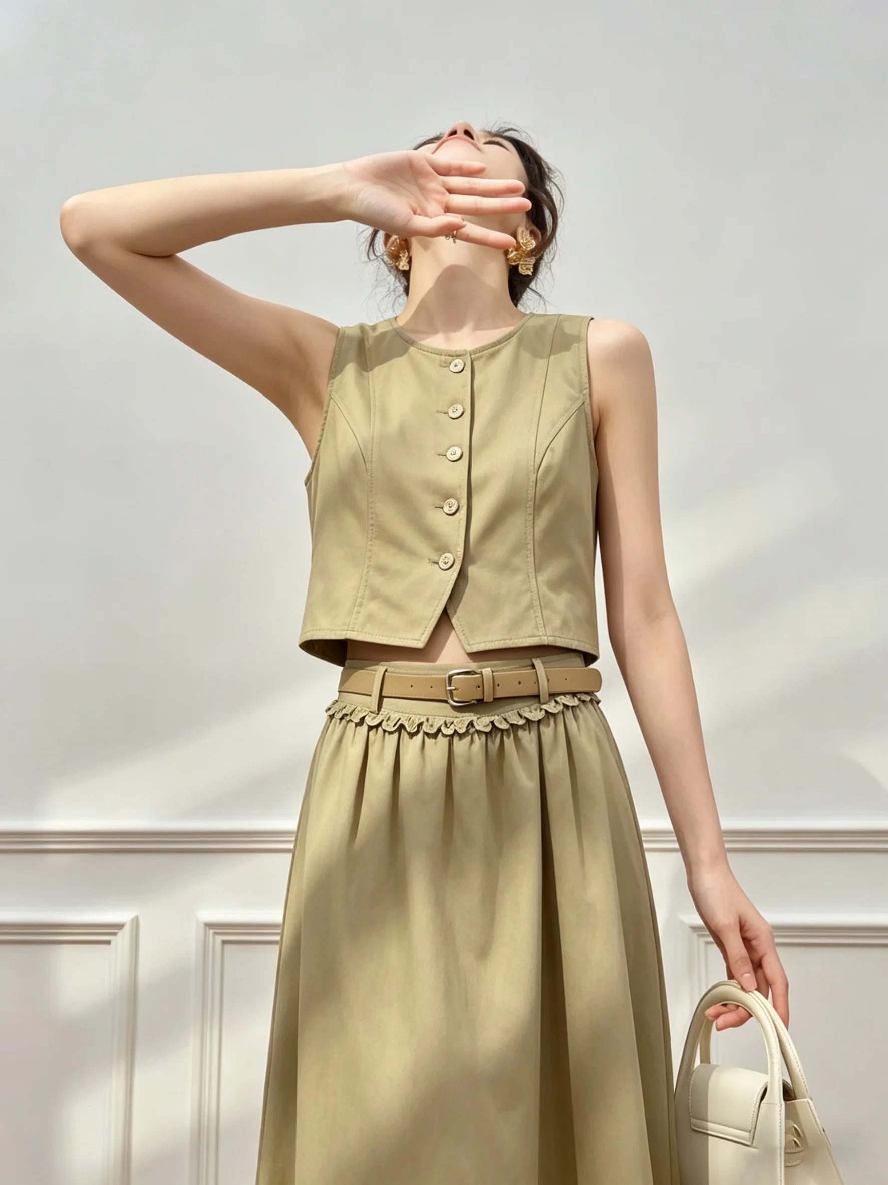 

Summer Beauty Green Military Uniform Set Women's Sleeveless Top And High Waist Skirt Fashionable Style Two-Piece Set