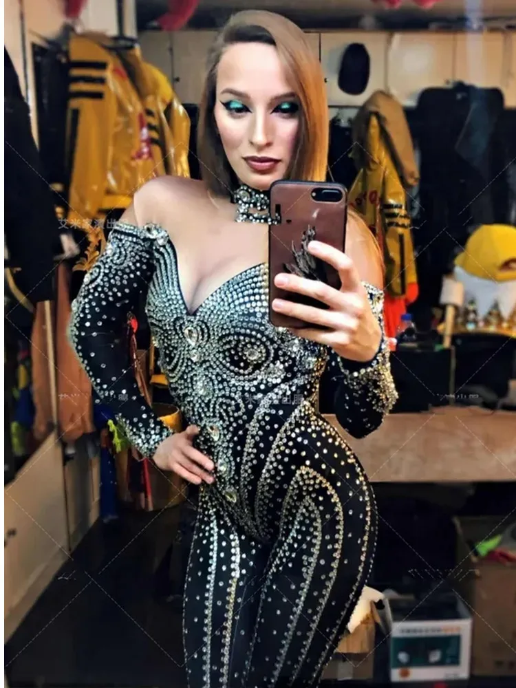 Luksusowy strój na urodziny, wieczór, uroczystość, kostium sceniczny, strój dla piosenkarki barowej, na koncert, występ, czarny kombinezon damski z dżetami