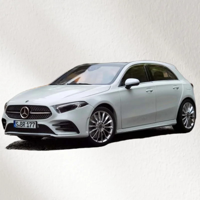 Norev Diecast 1/18 Schaal Mercedes-Benz Legering Model Auto Mercedes-Benz A180 GLA Spelen Voertuigen Speelgoed voor jongens Gift Originele Doos