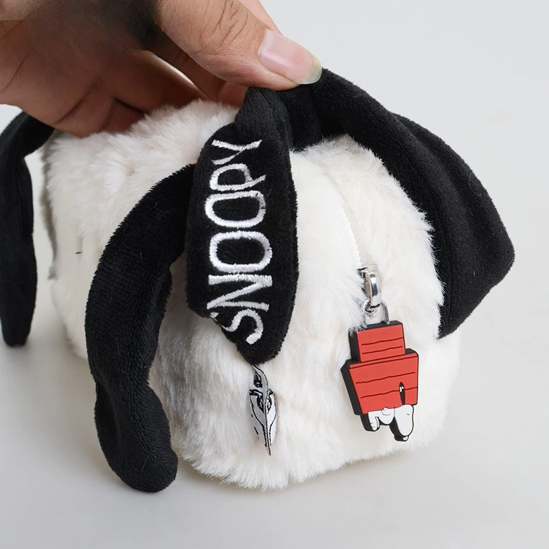 Snoopy Makeup Bag Cartoon Plush Cosmetic Storage Bags Portable Travel Toiletry Organizer Pouch Fashion Woman Clutch Bags Gifts