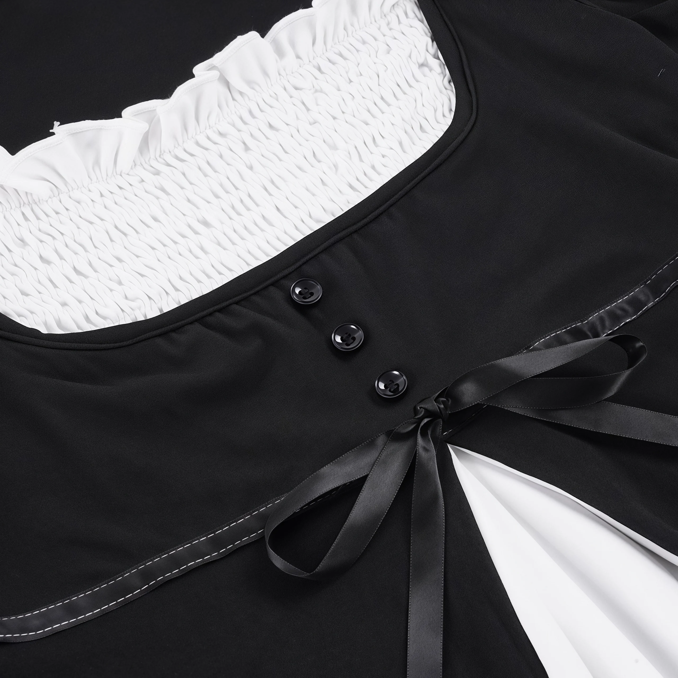 Ästhetisches, süßes Damen-Top im Zweiteiler-Look mit quadratischem Ausschnitt, Puffärmeln, vorderer Schleife und schmalem, ausgestelltem Saum, lässiges Sommer-Top. – Detail 7