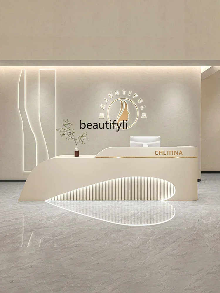 FBeauty صالون بار الفن متجر ملابس الرقص صفحة الخروج أدوية الفم إدارة الجلد مكتب الاستقبالA