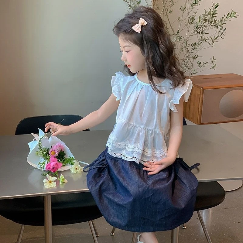 Girls' summer outfit top2026New style two-piece set for young children with flutter sleeves and lace trim denim skirt