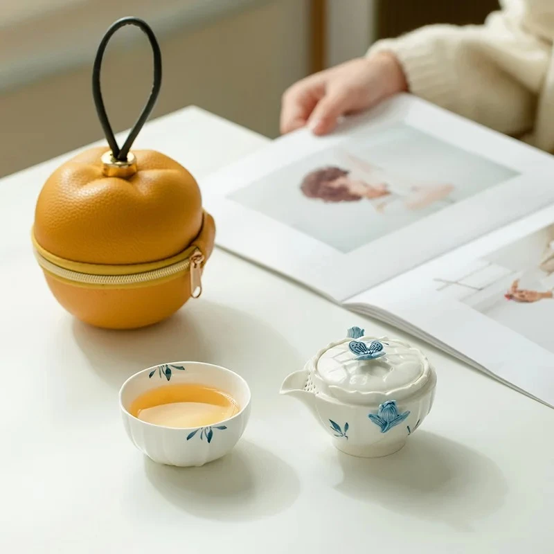 

Pure Hand Painted Butterfly Orchid Ceramic Tea Set Portable Outdoor Camping Tea Pot with Cup Creative Tulip Carrying Bag Gifts