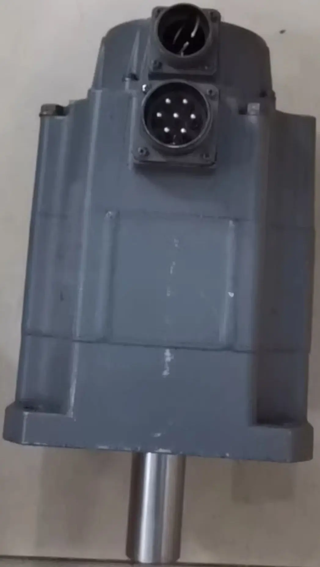 Servo motor usado HA100NC-S, HA100NC S, envio rápido