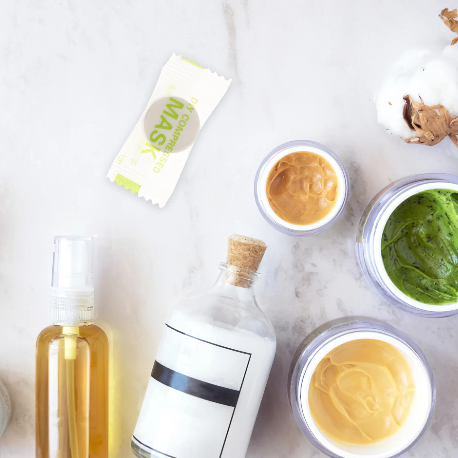 Gecomprimeerde maskers Wegwerplaken Dames Huidverzorging Antirimpel Hydraterende reiniging Mini draagbare gezichtsmaskers