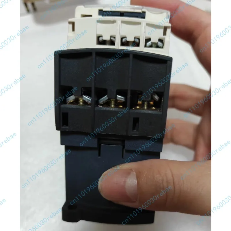 1pcs   LC1D25BDC DC 24V contactor, tested OK