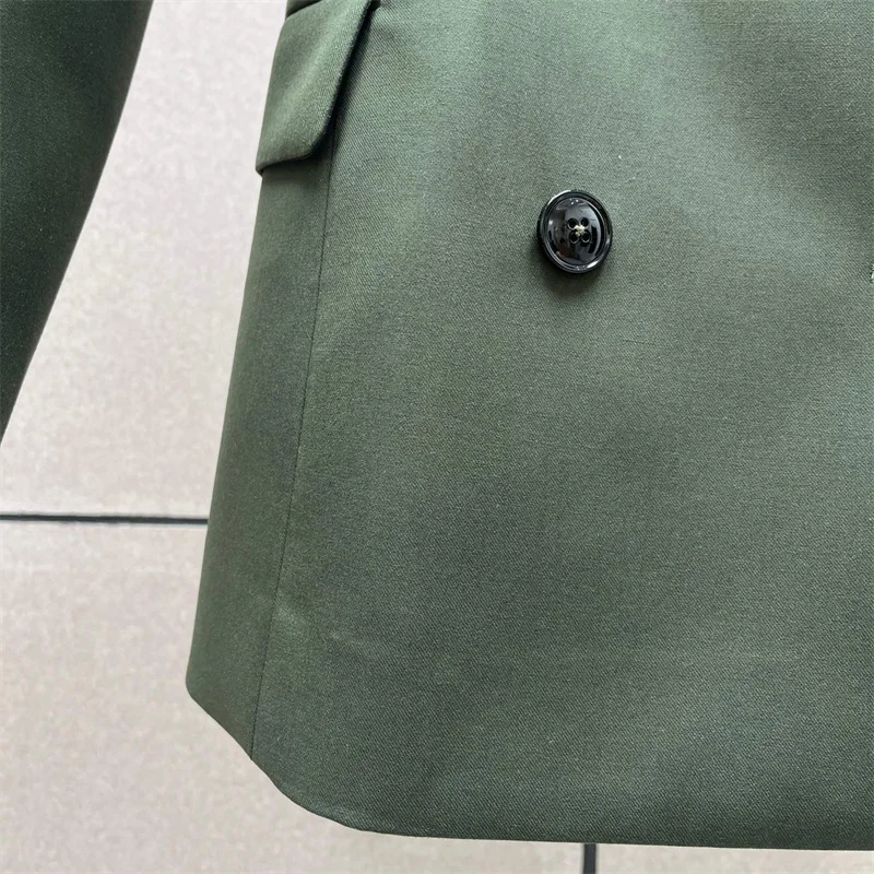 เสื้อแจ็คเก็ตผู้หญิงแบบใหม่ ทรงเข้ารูป กระดุมสองแถว สำหรับฤดูใบไม้ร่วง ปี 2025 เสื้อเบลเซอร์ลำลอง เสื้อคลุมผู้หญิง