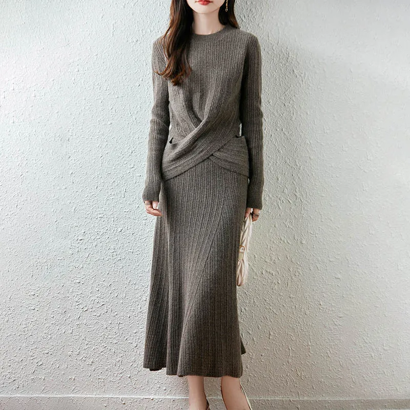 

Fall/Winter 2025 New Wool Crewneck Sweater Joker Lazy Solid Color Casual Knitted Skirt Two-piece Set
