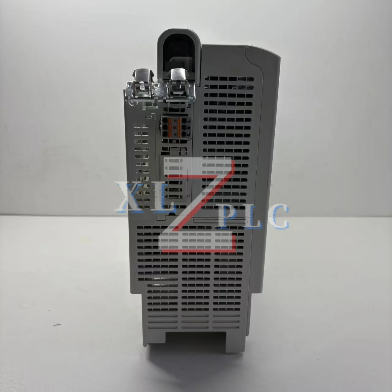 E94AMHE0134 محول تردد محرك سيرفو العلامة التجارية الجديدة