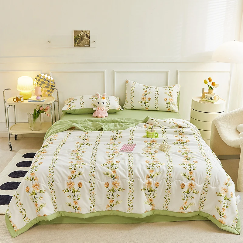 Botanical Floral Leaves Quilt Soft Comfortable Air-Conditioning Thin Comforter Summer Washed Cotton Linen Quilt Fluffy Blanket