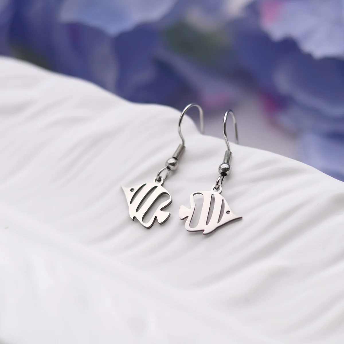 

Cxwind Marine animals Stainless Steel Delicate Tiny Fish Earrings for Women Girl Silver Color Hollow Earring Jewelry Gift