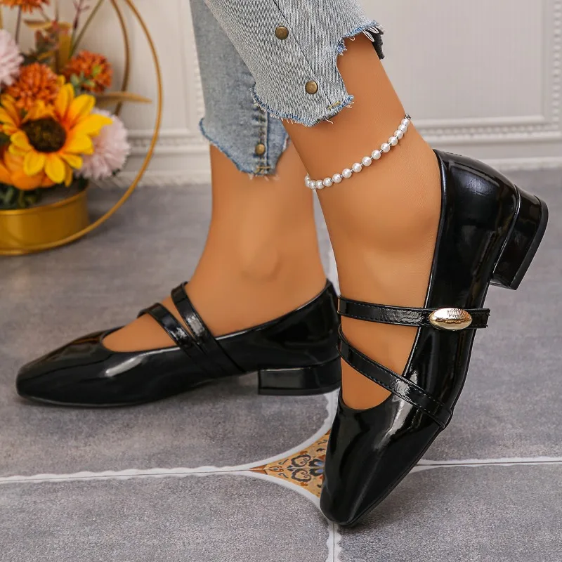 أحذية نسائية بسيطة وعالية الجودة بكعب عالٍ بمقدمة مربعة كاجوال 2025 أحذية نسائية عالية الجودة بحزام بإبزيم موضة متينة