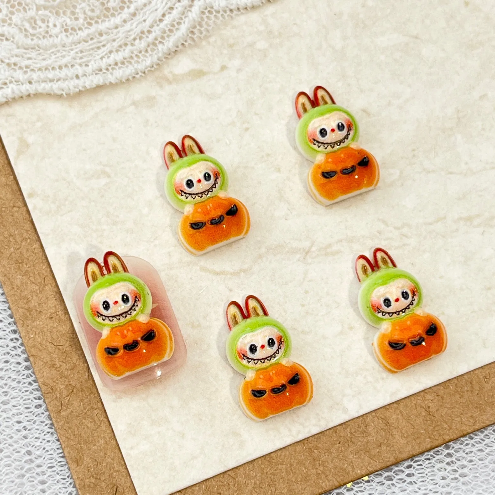 LYLE 20 Stück Niedliche Gruselige Halloween Cartoon Nagelkunst-Charms 3D buLaBU Totenkopf Kürbis Harz Flatback DIY Nageldekorationen Bling Set – Detail 8
