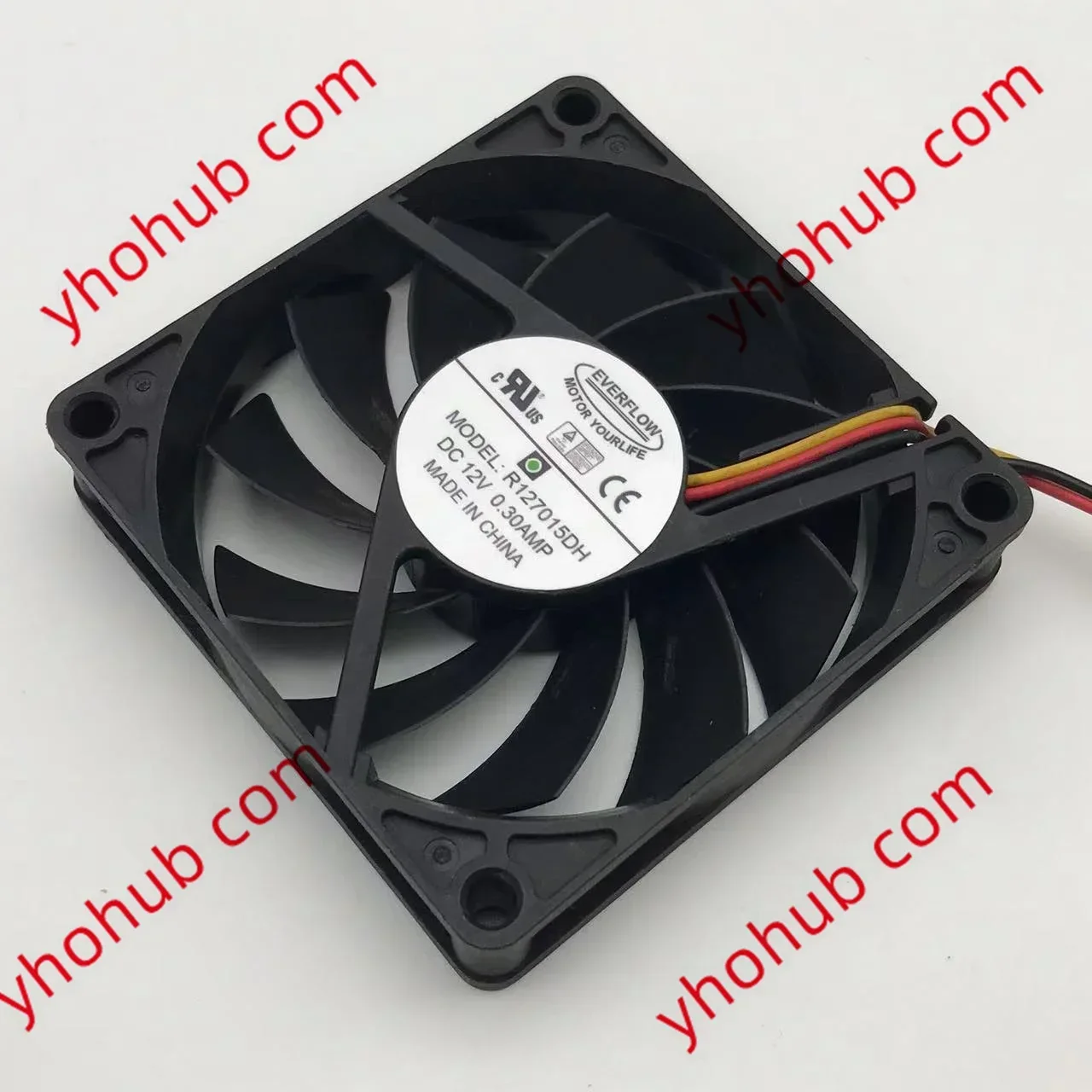 

Вентилятор охлаждения Everflow R127015DH DC 12V 0.30A 70x70x15мм, 3-проводной