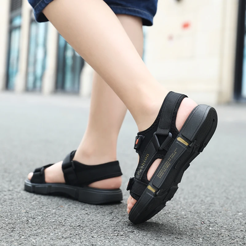 Summer Beach Children Sandals Fashion Shoes Casual Lightweight Non-slip Soft Bottom Boys Comfortable Water Shoes High Quality