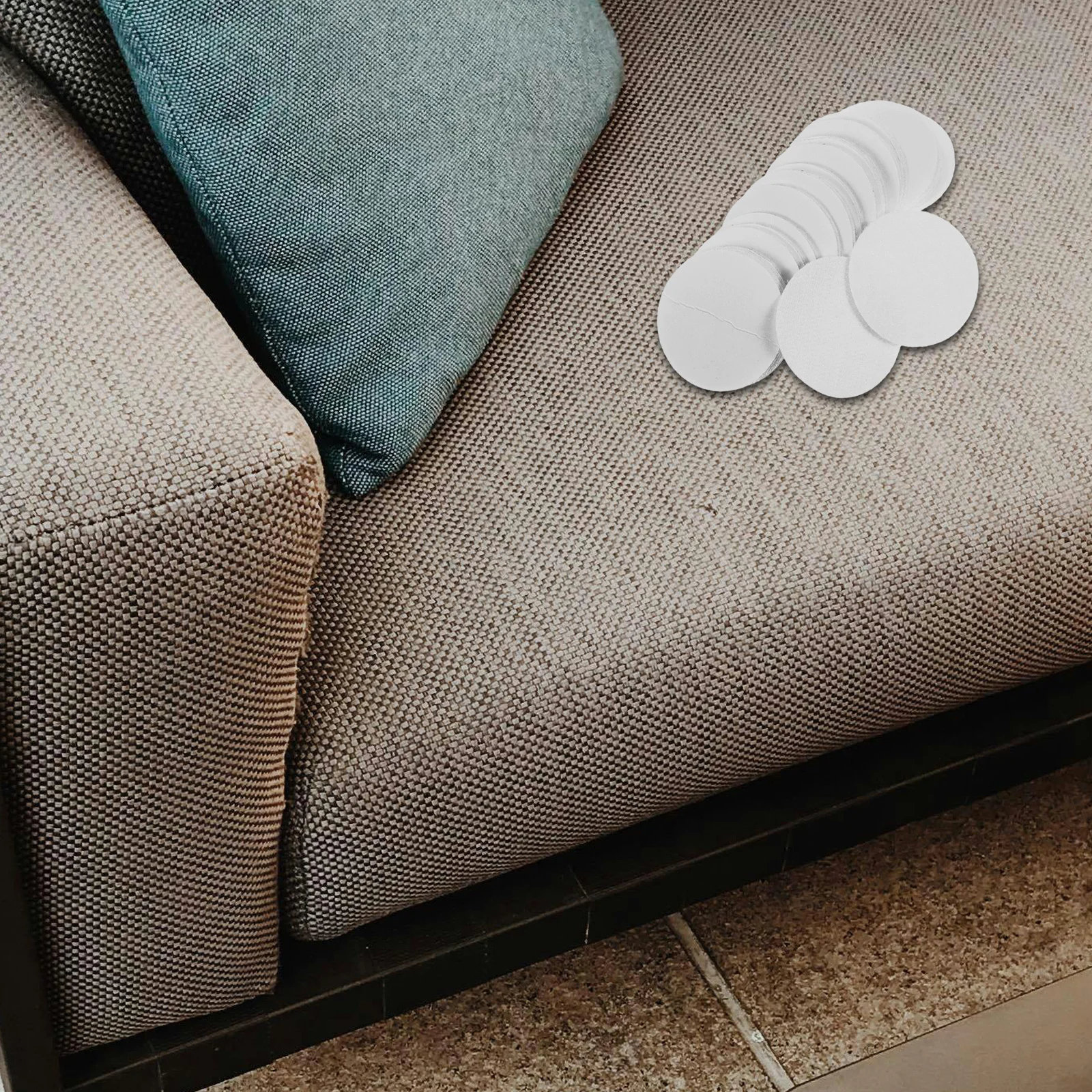 

20pcs Non-Slip Sofa Cushion Holder Rubber Fixing Pads Anti-Skid Furniture Leg Pads Bed Sheet Fastener Couch Stopper