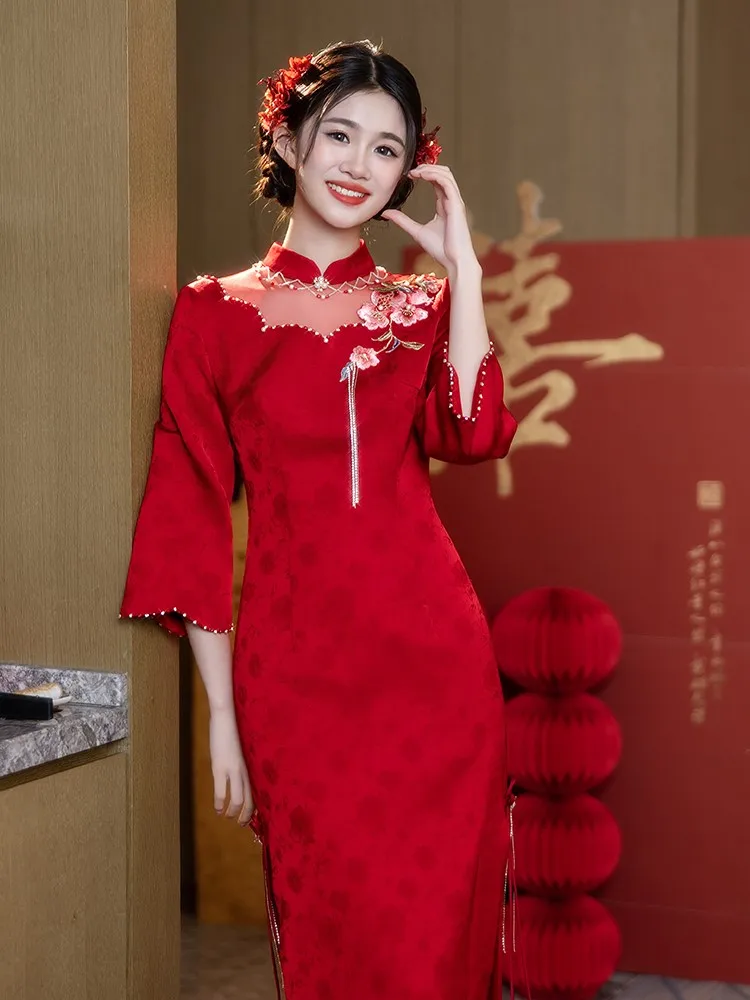 

Новое красное обручальное платье в китайском стиле и свадебное элегантное.
