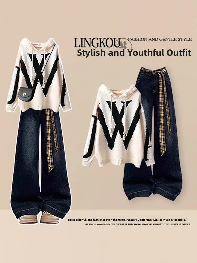 

Корейский стиль: вязаная шапка больших размеров, модный женский комплект, повседневные джинсы с эффектом похудения, свободные брюки с длинными рукавами, осенний комплект.