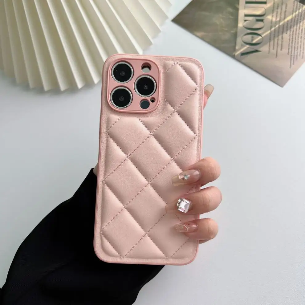 

Hot Ins Top-selling Diamond check down jacket Case for iphone 13 12 11 14 15 16 Pro Max Plus Down Jacket skin Phone Cover