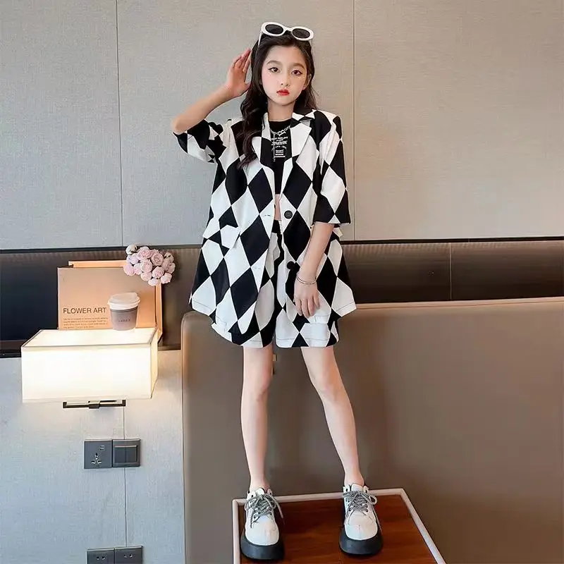 

5-13T Girls' Fashion Summer Thin Set New Girls' Checkerboard Short Sleeve Coat+Loose Shorts Two Piece Children's Clothing