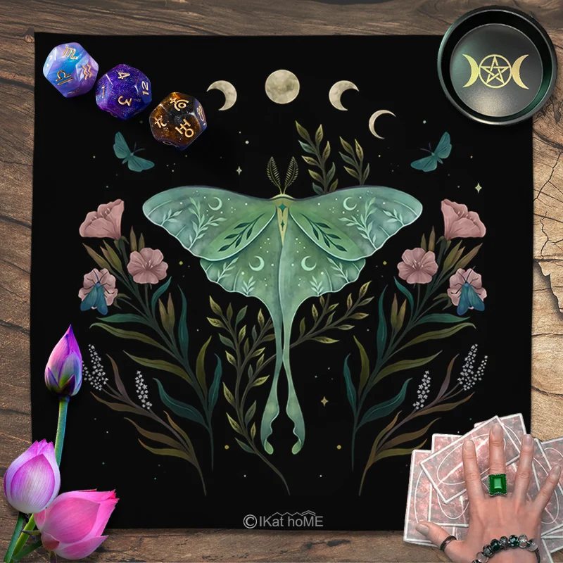 

Butterfly Skull Flower Moon Phase Tarot Tablecloth Velvet Altar Cloth Pagan Witchcraft Divination Spiritual Oracle Card Pad Mats