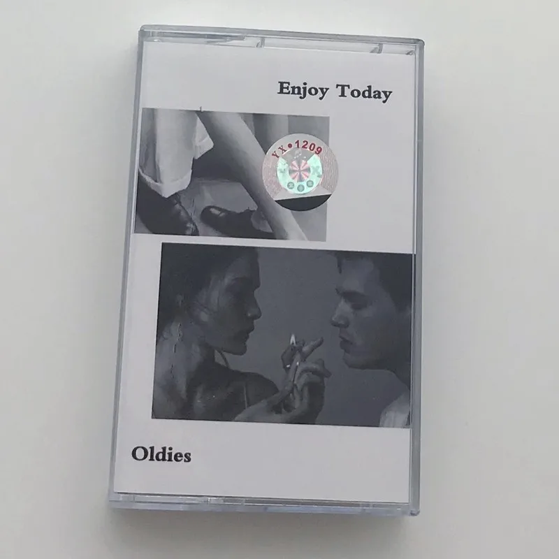 

Classic Nostalgic English Song Compilation Cassette Unopened Audio Tape Golden Melody Collectible Sound Carrier Retro Music