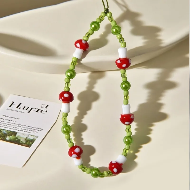 Ceramic Mushroom Beaded Phone Chain, Cute Fashion Hand Woven Bead Chain, Wrist Accessories, Suitable as a Gift for Women