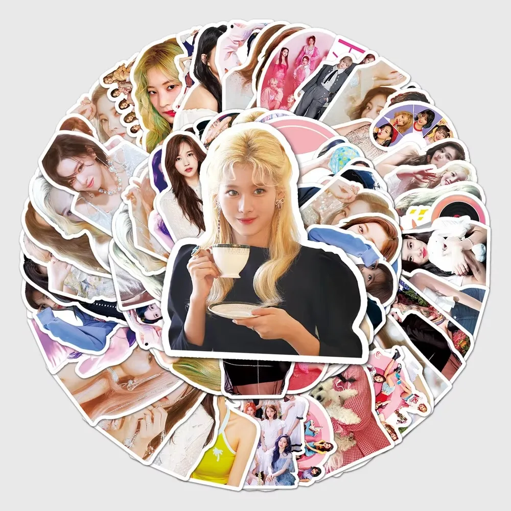 50 قطعة Kpop الكرتون اثنين فتاة مجموعة ملصقات لأجهزة الكمبيوتر المحمول سكيت الأمتعة الثلاجة دفتر خوذة لعبة هدية