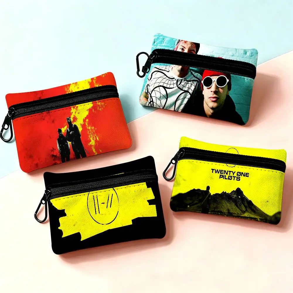 T-Twenty One Pilots Band Portable Oxford Cloth Coin Purse Alloy Carabiner Hook Small Zipper Pouch For Backpack Belt Daily