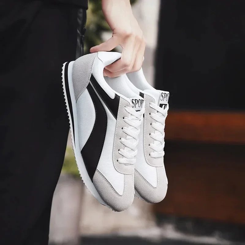 Męskie obuwie codzienne Streetwear buty do biegania dla mężczyzn Super lekki chodzenia Jogging oddychające adidasy sportowe buty sportowe