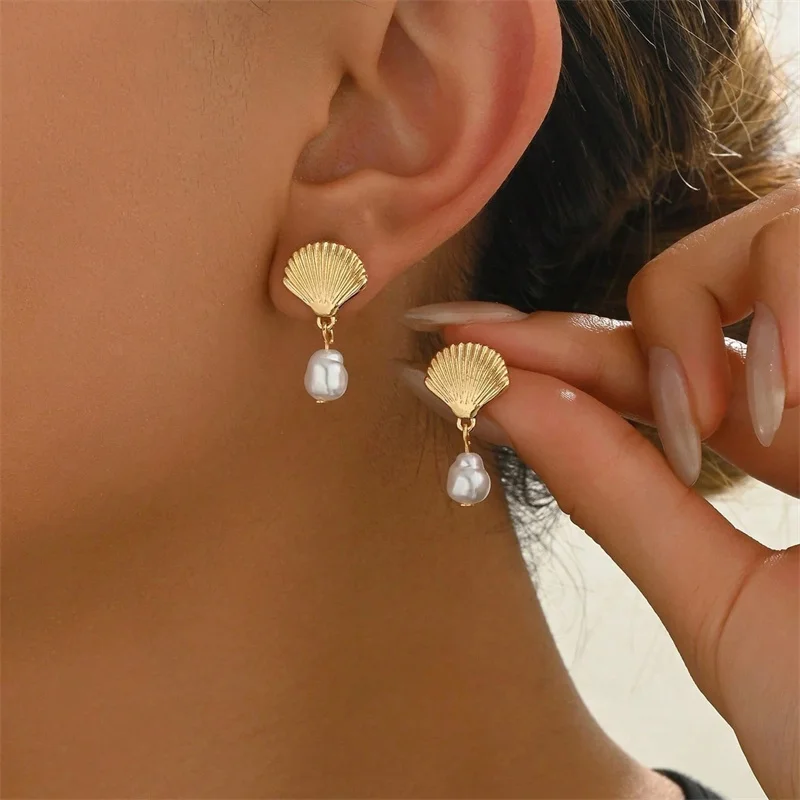 Direkt vom Hersteller: Seestern-Imitat-Perlen-Ohrringe in Goldfarbe für Frauen, Mermaidcore-Ästhetik, Hängeohrringe, Party-Schmuck, Geschenk – Detail 5