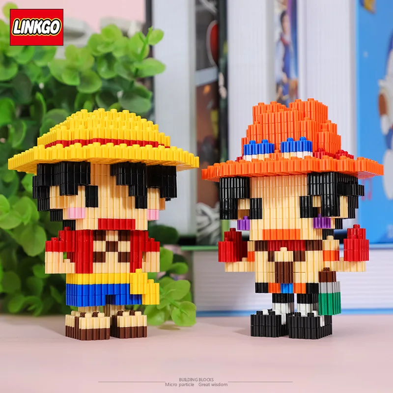 200pcs+ One Piece Anime Building Blocks Kakashi Luffy Gaara Chopper Model Connection Mini Brick Figures Toys for Children